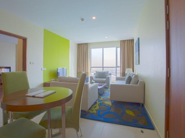 Ramada by Wyndham Downtown Dubai : photo 5 de la chambre chambre lit king-size - vue sur burj khalifa/fontaine - non-fumeurs