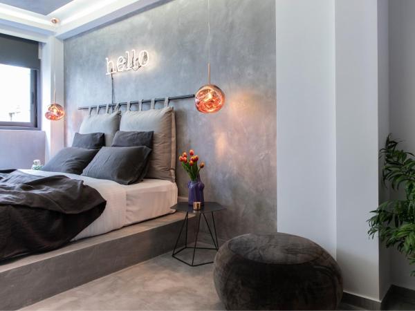 14 Reasons Why Hotel Athens : photo 3 de la chambre suite junior