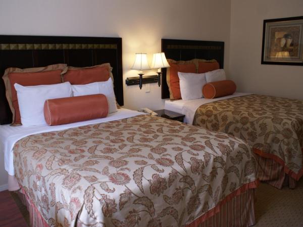 Harborview Inn & Suites-Convention Center-Airport-Gaslamp-Seaworld-Zoo-Balboa Park : photo 6 de la chambre chambre avec 2 grands lits queen-size 