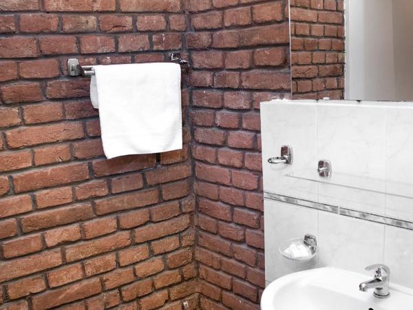 Pension City Center : photo 8 de la chambre chambre quadruple