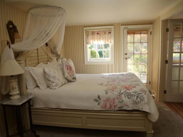 Beaconsfield Bed and Breakfast - Victoria : photo 5 de la chambre chambre supérieure lit queen-size