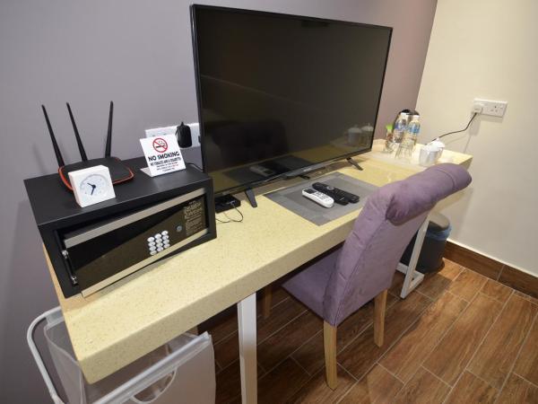 77 Boutique Hotel : photo 7 de la chambre chambre de luxe lit king-size - sans fenêtre