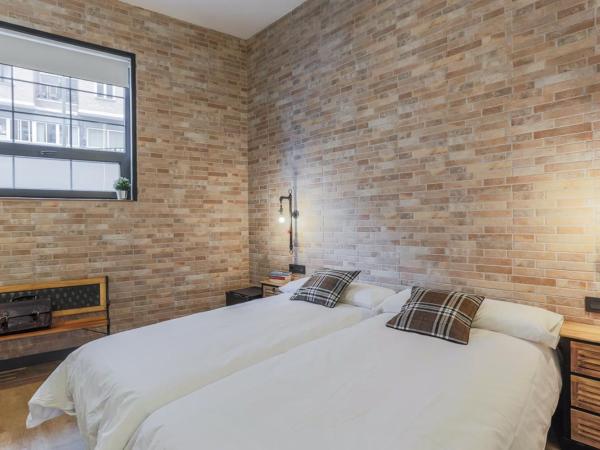 Pensión H30 Bilbao : photo 4 de la chambre chambre triple