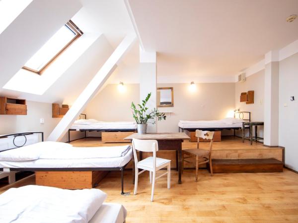 Sir Toby's Hostel : photo 4 de la chambre lit dans dortoir pour femmes de 6 lits