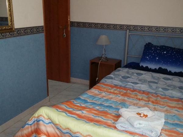 Astra : photo 1 de la chambre chambre double ou lits jumeaux avec salle de bains privative externe