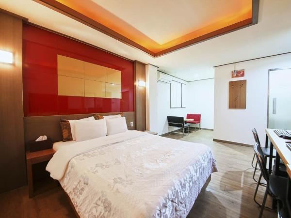 K2 Motel : photo 6 de la chambre chambre double avec baignoire spa