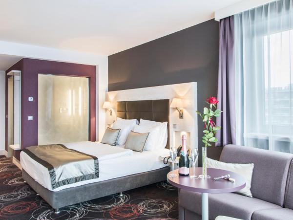 Aura Hotel Adults Only : photo 1 de la chambre chambre deluxe