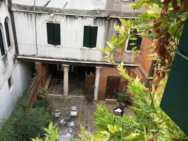 Guest House Ca' dell'Angelo : photo 3 de la chambre chambre quadruple deluxe