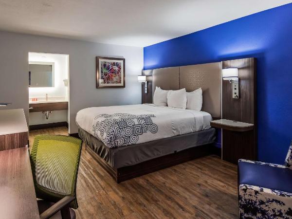 SureStay Plus Hotel by Best Western Sacramento Cal Expo : photo 3 de la chambre chambre lit king-size - non-fumeurs