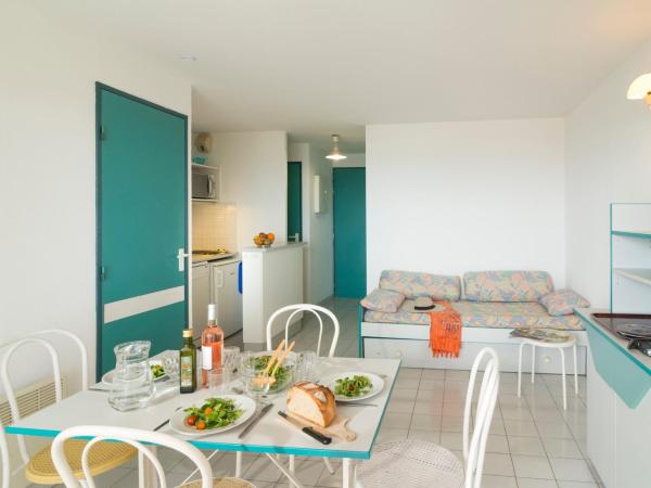 Vacancéole - Savanna Beach- Terrasses de Savanna : photo 2 de la chambre appartement 1 chambre cabine - vue sur mer