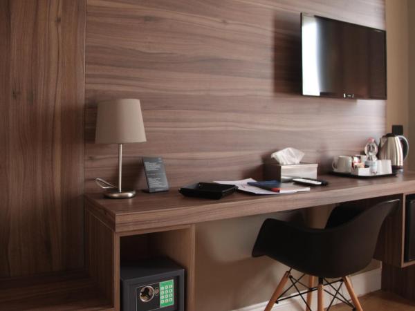 7th Floor Suite : photo 1 de la chambre chambre lit king-size supérieure