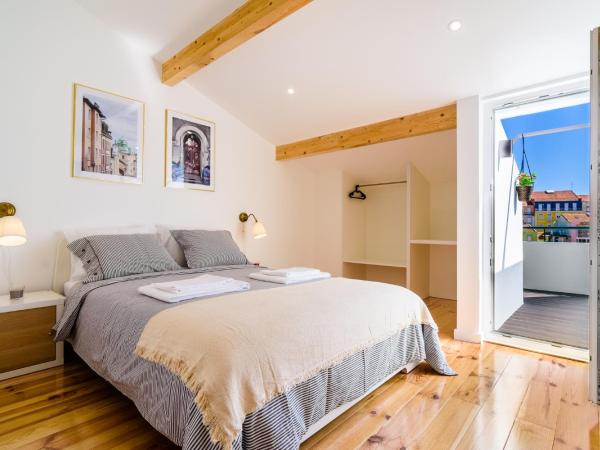 In2Lisbon - Kionga Suites : photo 1 de la chambre chambre double avec terrasse