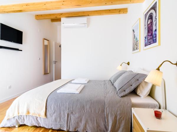 In2Lisbon - Kionga Suites : photo 4 de la chambre chambre double avec terrasse