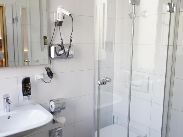 Hotel Edel Weiss : photo 5 de la chambre chambre double