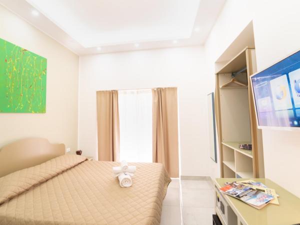 Royal Art H Duomo - Napoli Centro, by ClaPa Group : photo 10 de la chambre chambre double standard