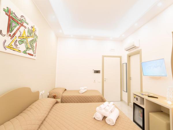 Royal Art H Duomo - Napoli Centro, by ClaPa Group : photo 7 de la chambre chambre double deluxe