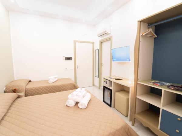 Royal Art H Duomo - Napoli Centro, by ClaPa Group : photo 8 de la chambre chambre double deluxe