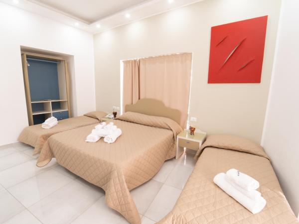 Royal Art H Duomo - Napoli Centro, by ClaPa Group : photo 1 de la chambre chambre lit king-size supérieure