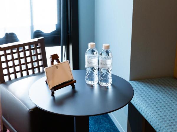 The Royal Park Canvas - Ginza 8 : photo 4 de la chambre chambre lits jumeaux standard