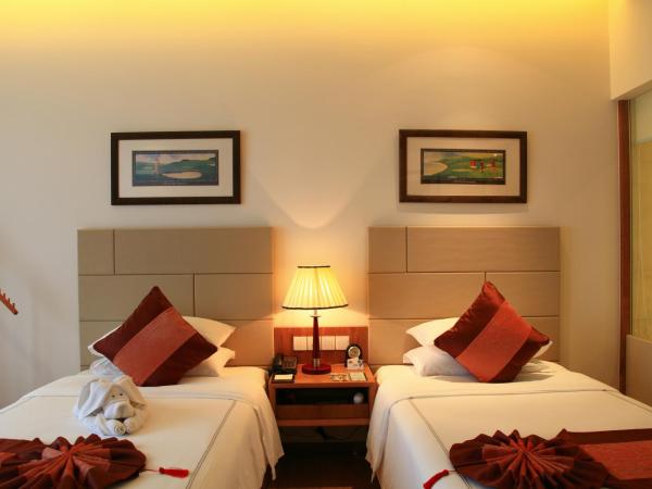 Mingshen Golf & Bay Resort Sanya : photo 4 de la chambre chambre lits jumeaux deluxe avec vue sur le jardin