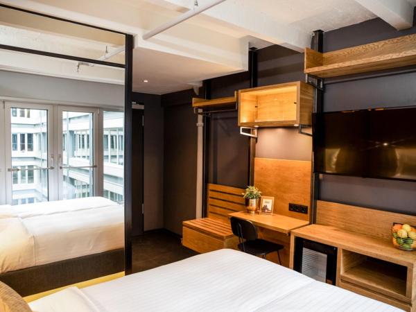 GINN Hotel Hamburg Elbspeicher : photo 3 de la chambre petite chambre double ou lits jumeaux
