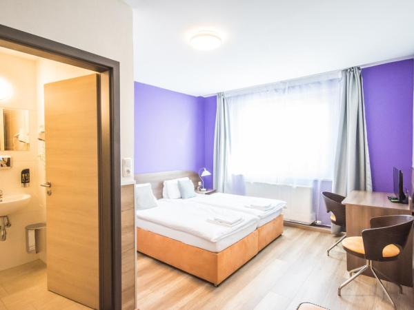 Hotel Turmfalke 24H Self Check In : photo 1 de la chambre chambre double