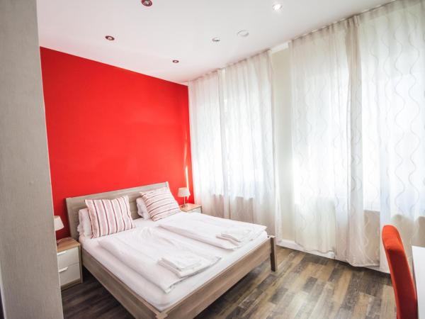 Hotel Turmfalke 24H Self Check In : photo 10 de la chambre chambre double