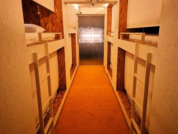 Pastelhouse hostel : photo 2 de la chambre lit simple dans dortoir pour femmes
