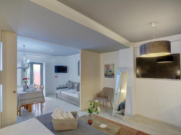 Inn Bairro Alto BA Sweet : photo 2 de la chambre studio deluxe avec salle de bains privative