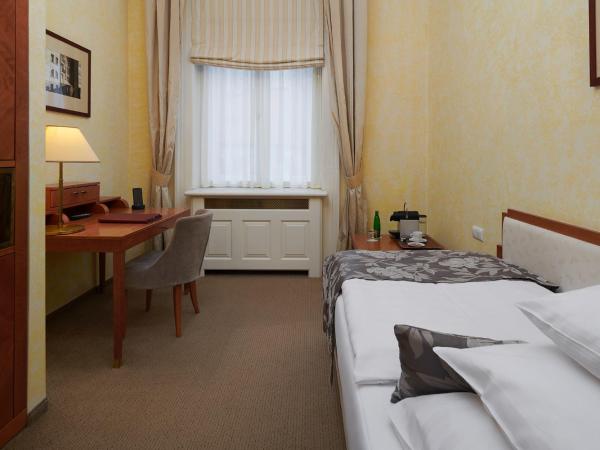 Ventana Hotel Prague : photo 1 de la chambre chambre simple standard