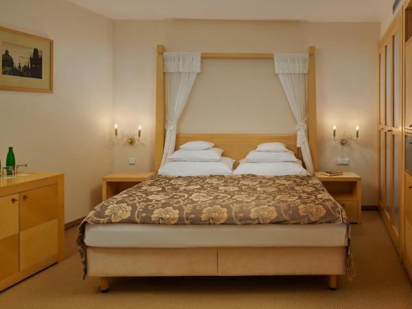 Ventana Hotel Prague : photo 1 de la chambre chambre double standard avec vue sur atrium