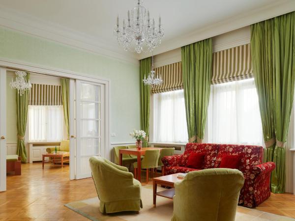 Ventana Hotel Prague : photo 4 de la chambre suite - vue place de la vieille ville