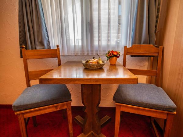 Hotel Weisshorn : photo 5 de la chambre chambre lits jumeaux