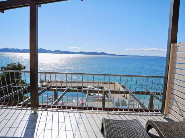 Hotel Delfin : photo 8 de la chambre suite supérieure - vue sur mer