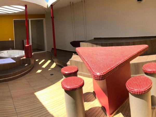 Motel Tatami : photo 5 de la chambre suite lit queen-size avec baignoire spa