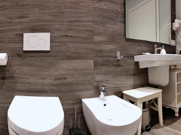 B&B Valverde : photo 7 de la chambre chambre double standard avec salle de bains privative