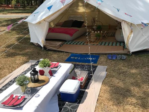 Glamping Kaki - Medium Bell Tent : photo 6 de la chambre tente