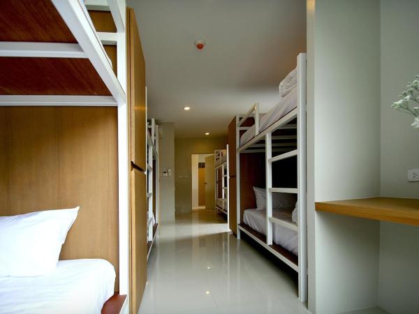 CHERN Bangkok : photo 3 de la chambre lit simple dans dortoir de 8 lits