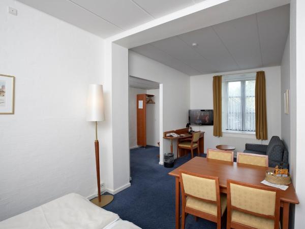 Hotel Scheelsminde : photo 3 de la chambre  chambre familiale avec canapé-lit (2 adultes + 2 enfants)