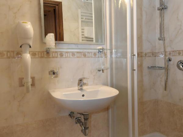 Hotel Al Vagon : photo 9 de la chambre chambre double Économique