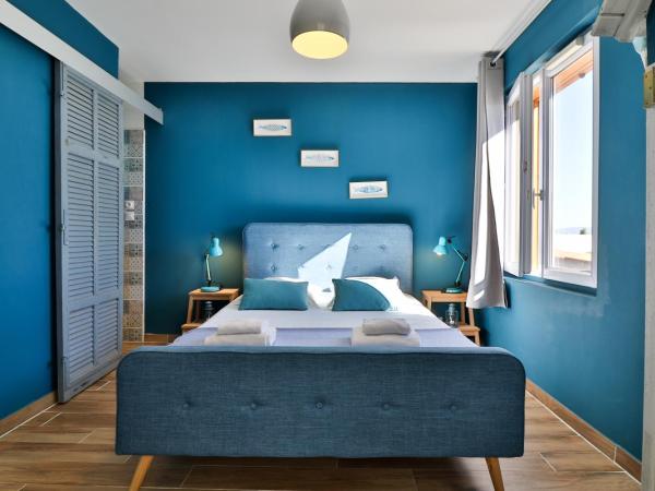 Hôtel La Bastide : photo 1 de la chambre chambre triple