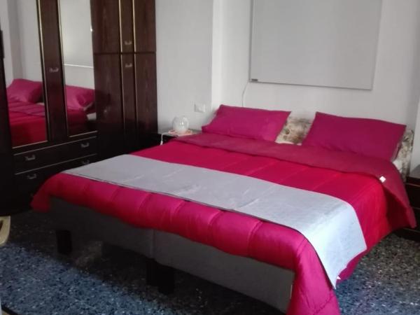 Isola BI : photo 8 de la chambre chambre double ou lits jumeaux avec salle de bains privative externe