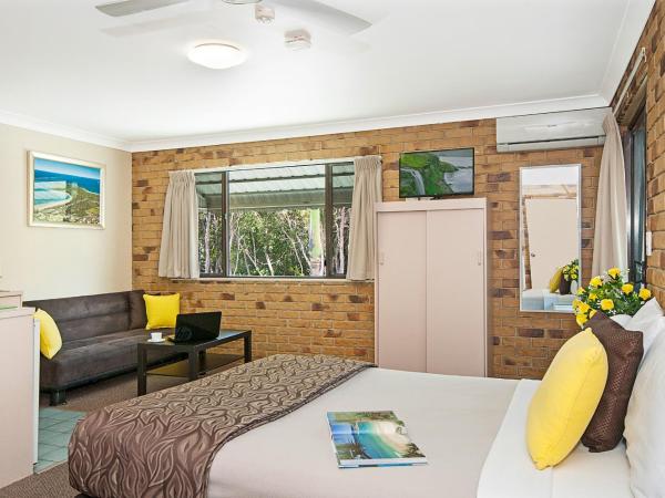 Byron Bayside Central Studio Apartments : photo 4 de la chambre chambre lits jumeaux standard avec balcon