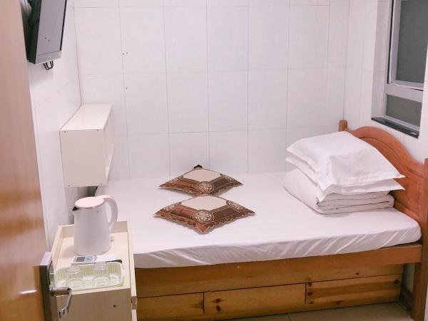 Hung Fai Guest House : photo 2 de la chambre chambre double