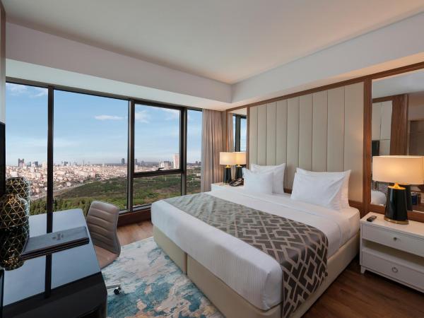 Elite World Grand Istanbul Küçükyalı : photo 1 de la chambre suite lit king-size