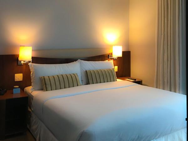 Wyndham Rio Barra : photo 3 de la chambre chambre lit queen-size de luxe