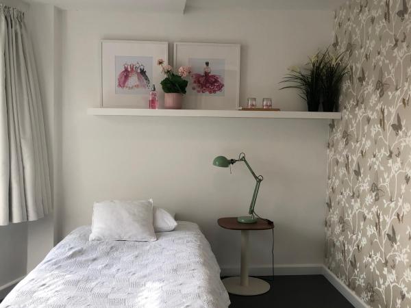 Guesthouse Poppies : photo 3 de la chambre chambre familiale avec terrasse