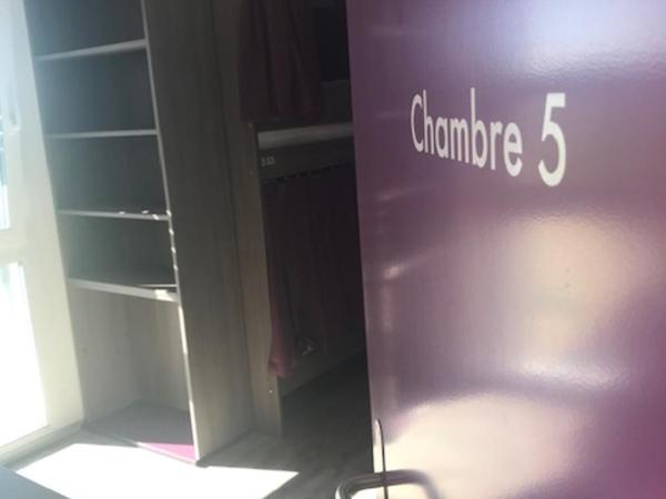 Auberge du Guintzet : photo 1 de la chambre lit simple dans dortoir pour femmes