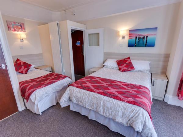 The Sportsview Guest House : photo 6 de la chambre chambre familiale pour 3 personnes