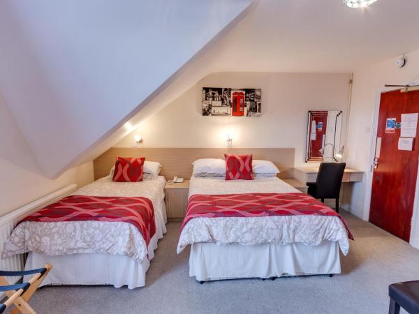 The Sportsview Guest House : photo 5 de la chambre chambre familiale (4 personnes)